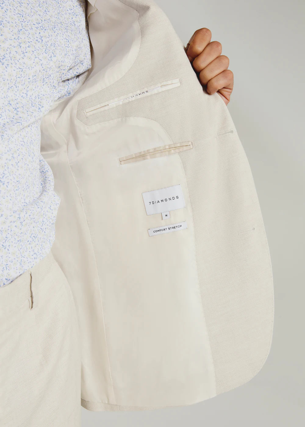 Saltwood Blazer by 7 Diamonds